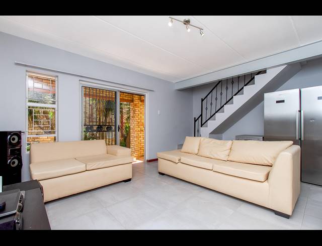 2 BEDROOM SECTIONAL TITLE FOR SALE IN LITTLE FALLS